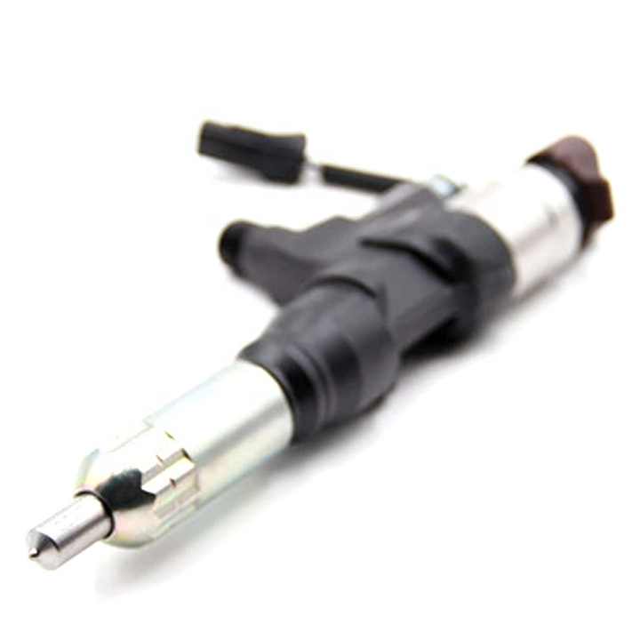 Communi Rail injector 095000-6303
