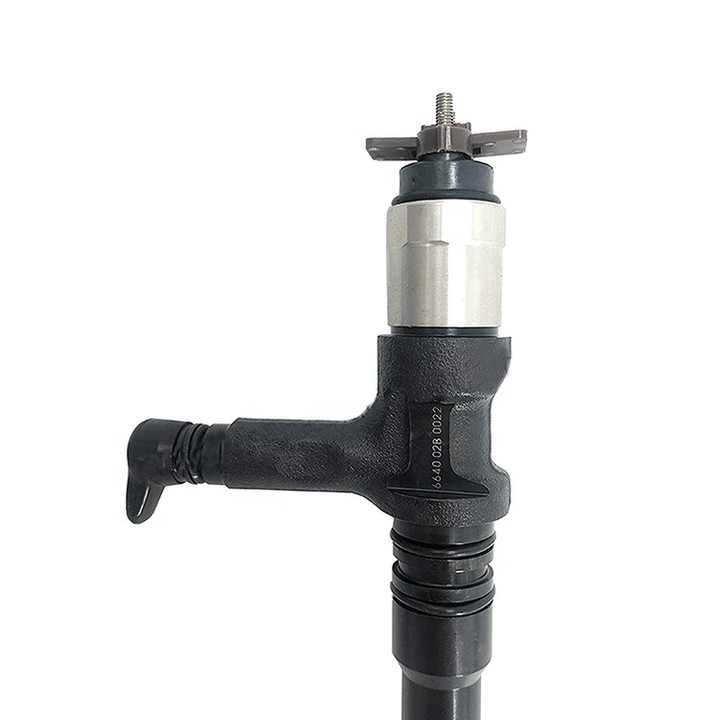 Communi Rail injector 095000-8982 / (V) DLXII